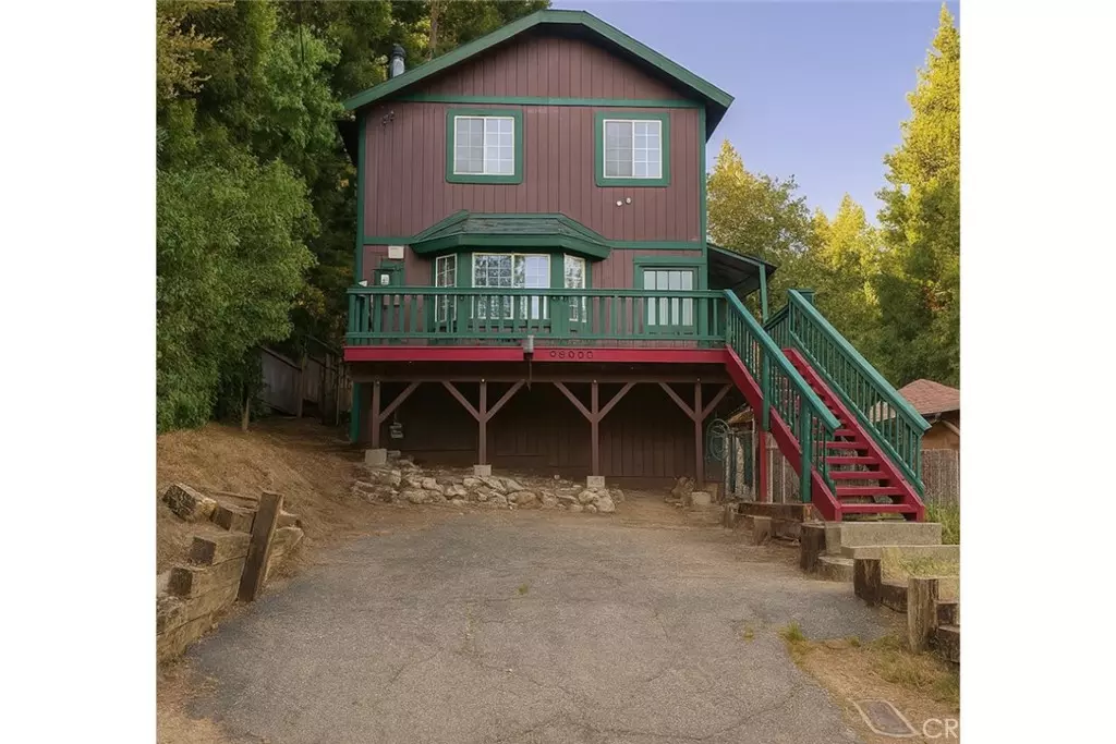 Crestline, CA 92325,23690 Hillside DR