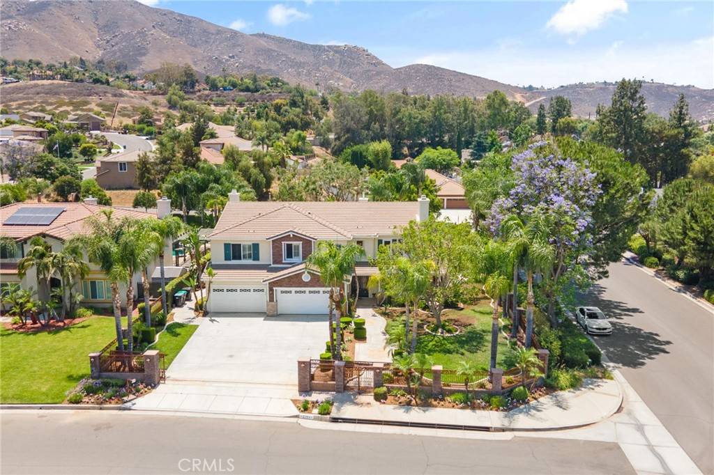 Riverside, CA 92503,2394 Old Heritage RD