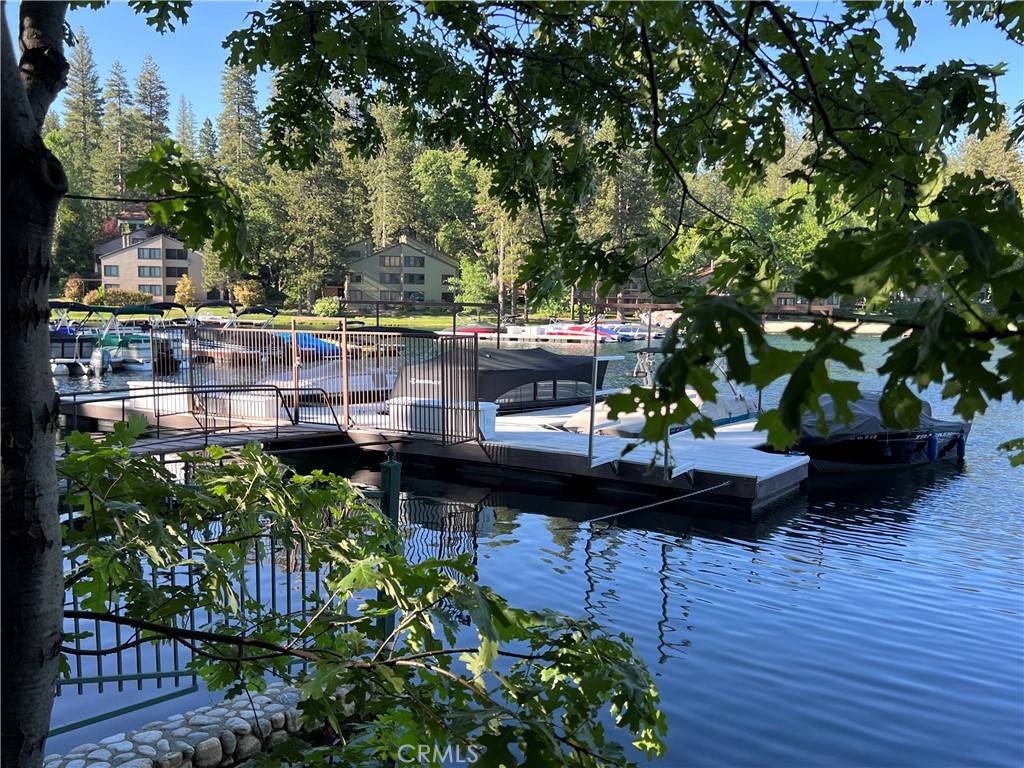 Lake Arrowhead, CA 92352,27453 North Bay Road