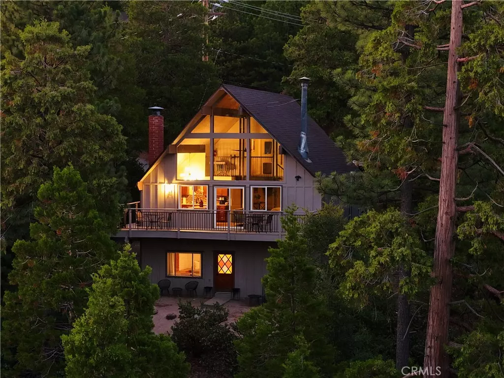 Lake Arrowhead, CA 92352,832 Rhine RD