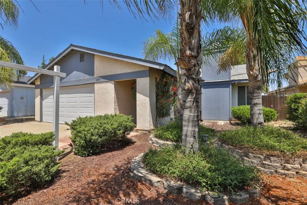 Lake Elsinore, CA 92530,134 N Woodlake ST