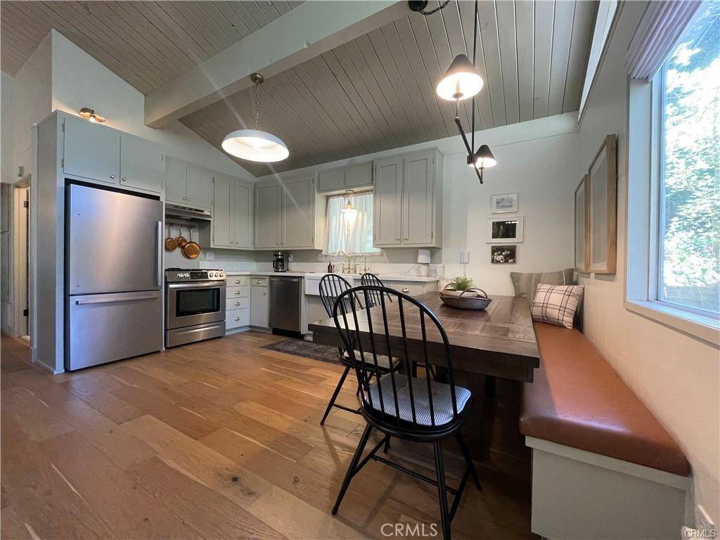 Crestline, CA 92325,938 Balfrin DR