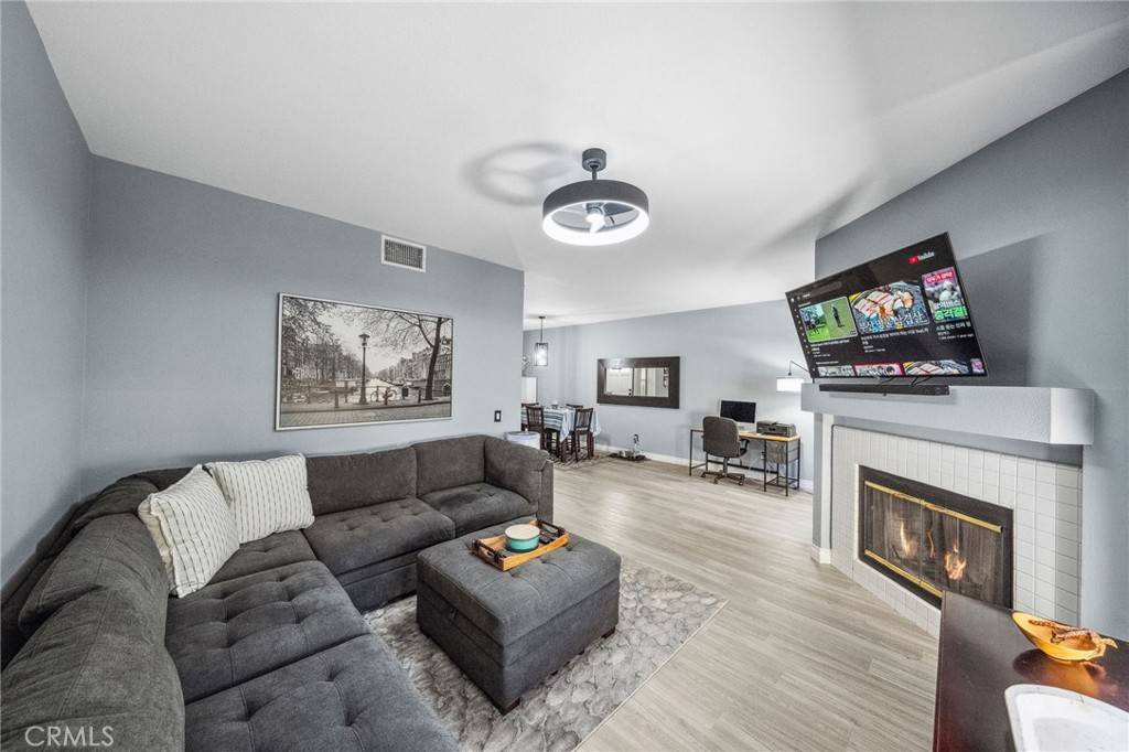Corona, CA 92882,3190 Altura Court #102