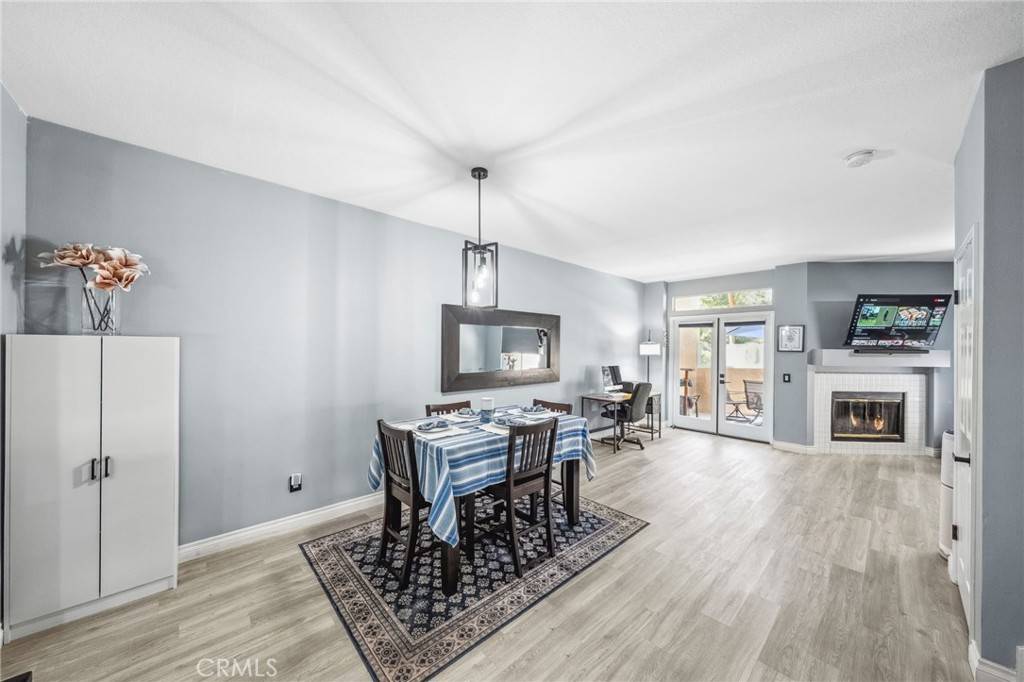 Corona, CA 92882,3190 Altura Court #102
