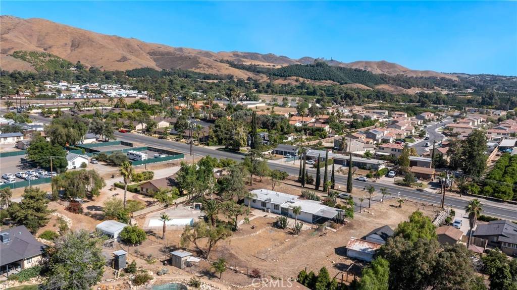 Mentone, CA 92359,2219 Mentone BLVD