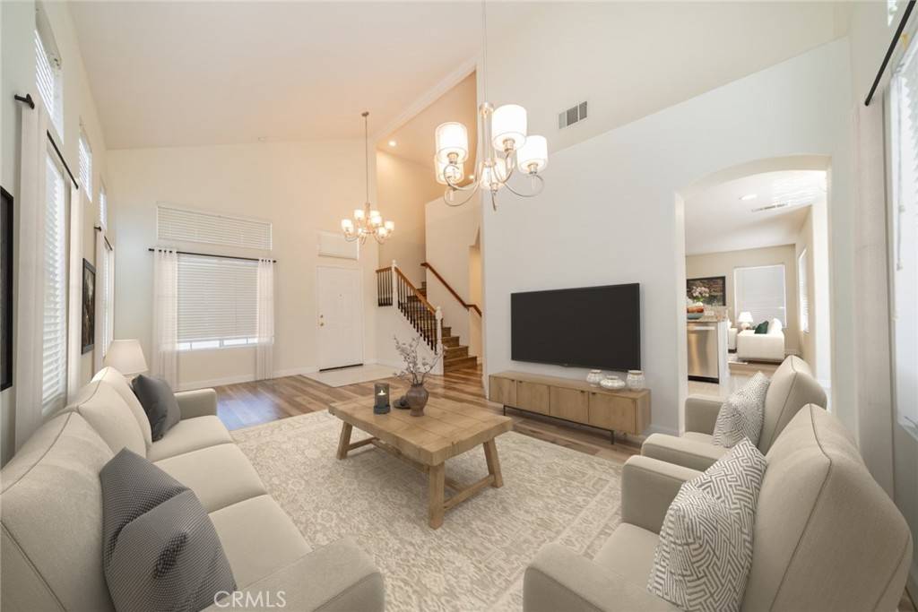 Corona, CA 92881,930 Ferndale DR