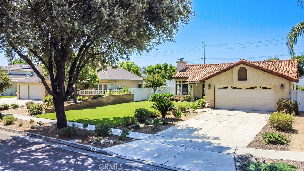 20 Waters CT, Redlands, CA 92374