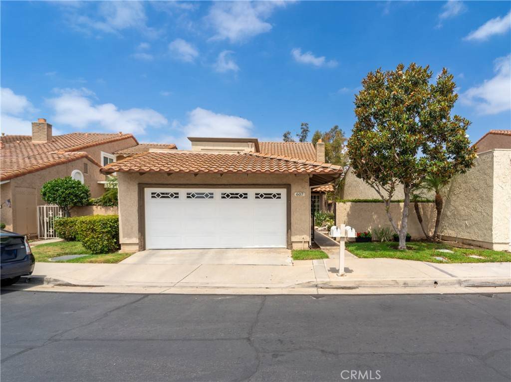 Placentia, CA 92870,607 Valley Forge DR