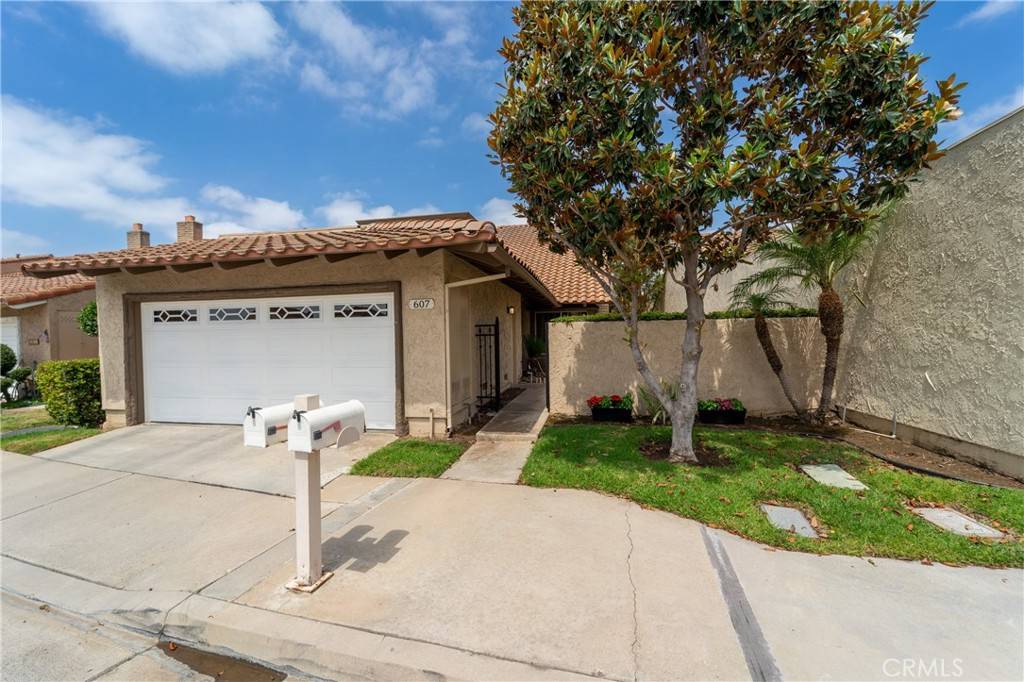 607 Valley Forge DR, Placentia, CA 92870