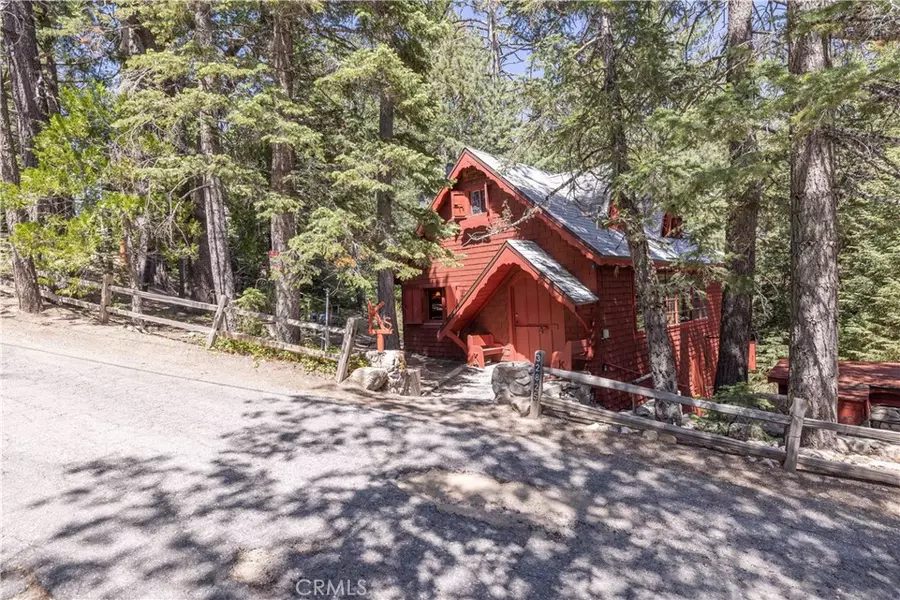 32825 Deer Lick DR, Arrowbear, CA 92382