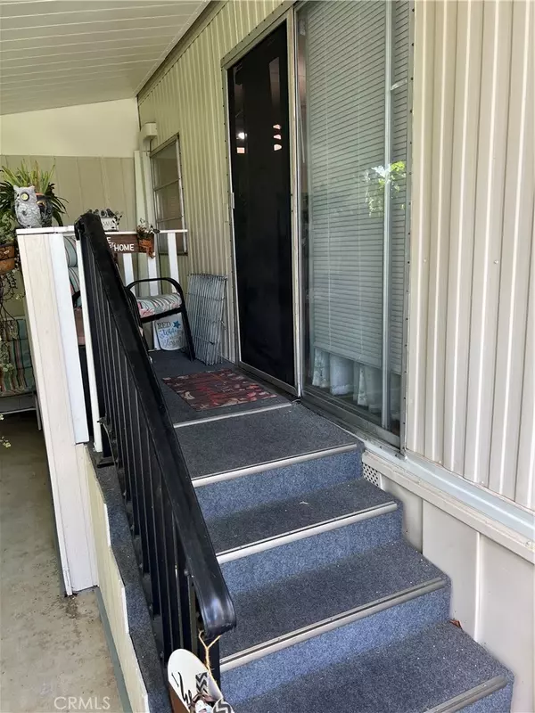 Yucaipa, CA 92399,12830 6th #30