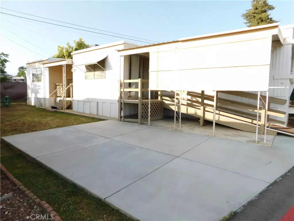 Yucaipa, CA 92399,12650 CALIFORNIA ST #61