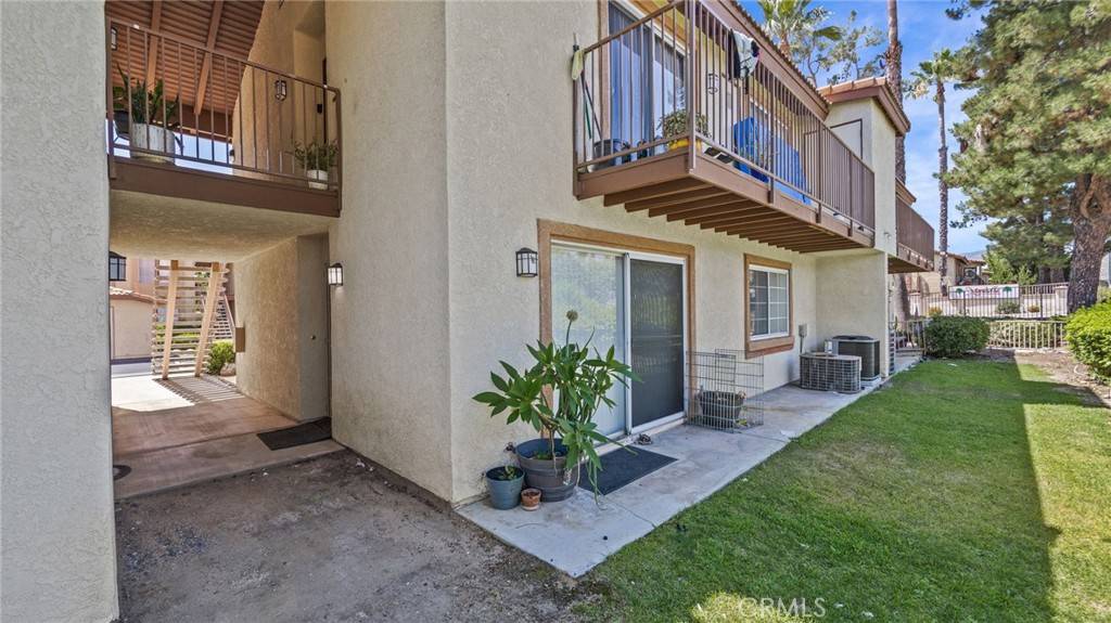 Mentone, CA 92359,1365 Crafton AVE #1004