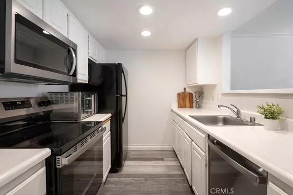 Rancho Cucamonga, CA 91730,10151 Arrow #140