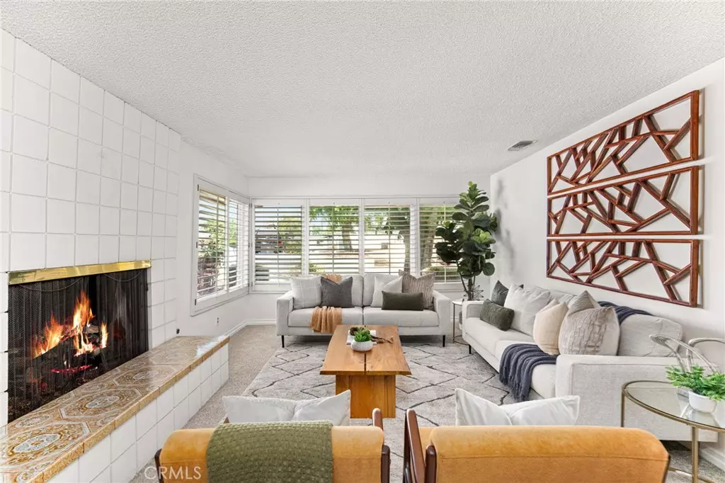 Redlands, CA 92373,1517 Pamela Crest