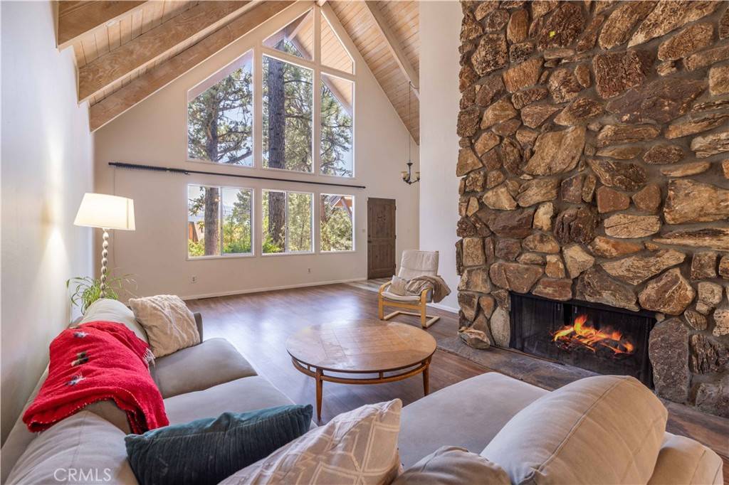Big Bear City, CA 92314,1112 Cedar Mountain RD