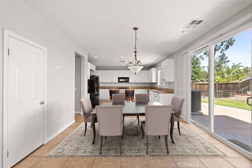 Riverside, CA 92503,16219 Skyridge DR