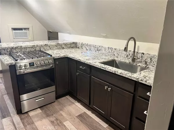 Crestline, CA 92325,23775 APT A Lake DR