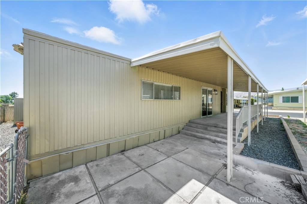 Redlands, CA 92376,626 N Dearborn #12