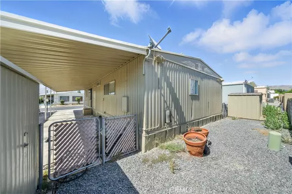 Redlands, CA 92376,626 N Dearborn #12