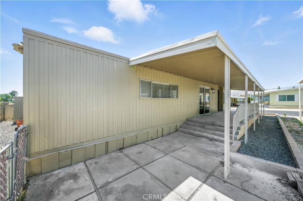 Redlands, CA 92376,626 N Dearborn #12