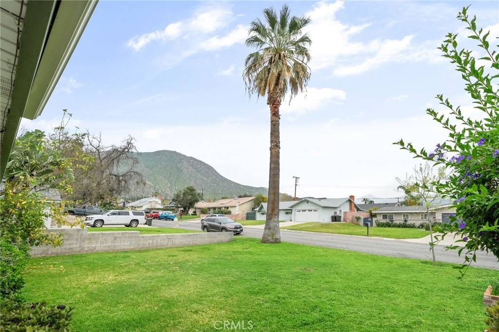 Grand Terrace, CA 92313,22568 Cardinal ST