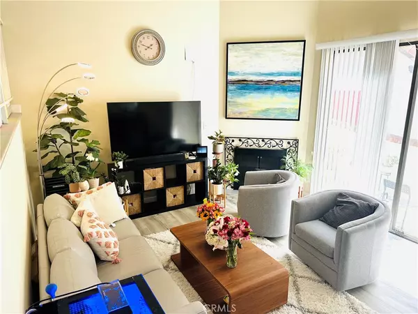 Glendale, CA 91206,300 N Isabel ST #21