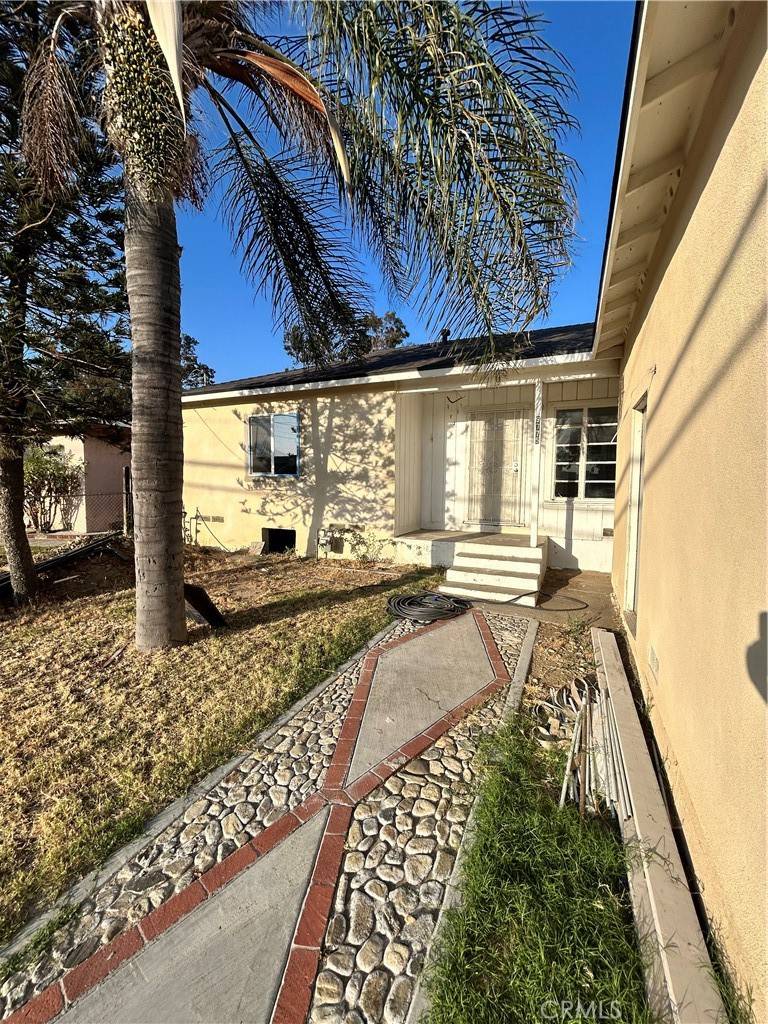 9775 Poplar AVE, Fontana, CA 92335
