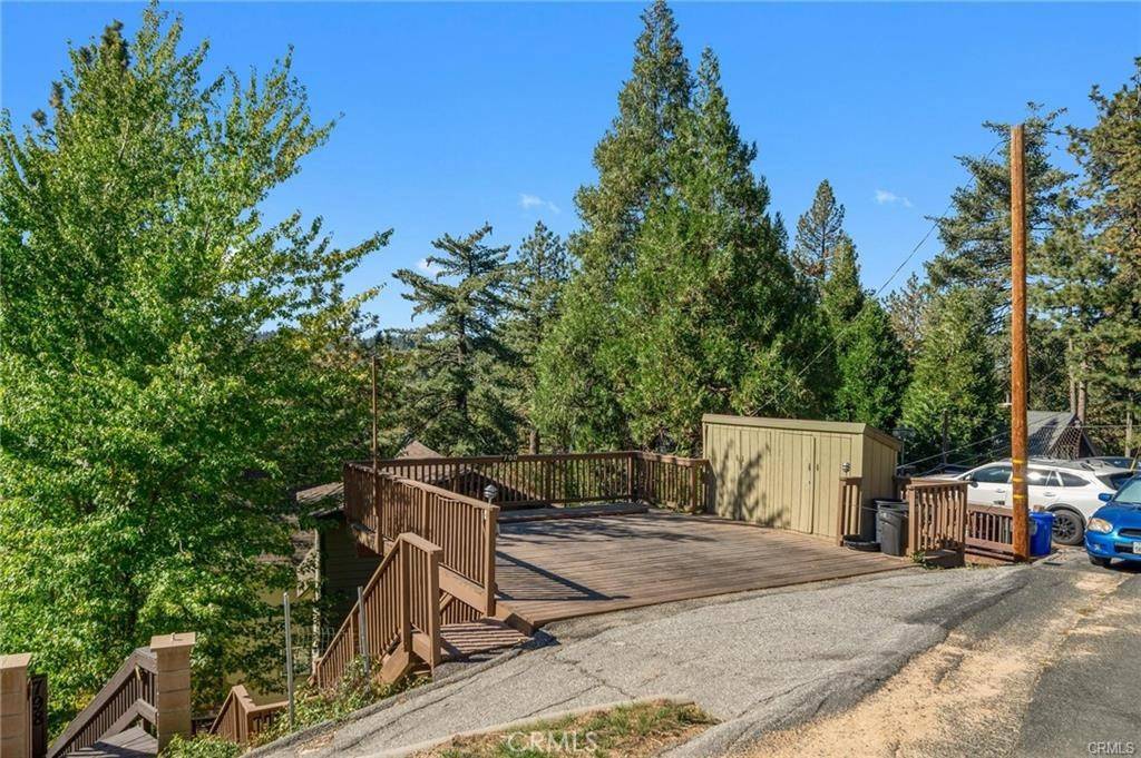 Crestline, CA 92325,790 Berne DR