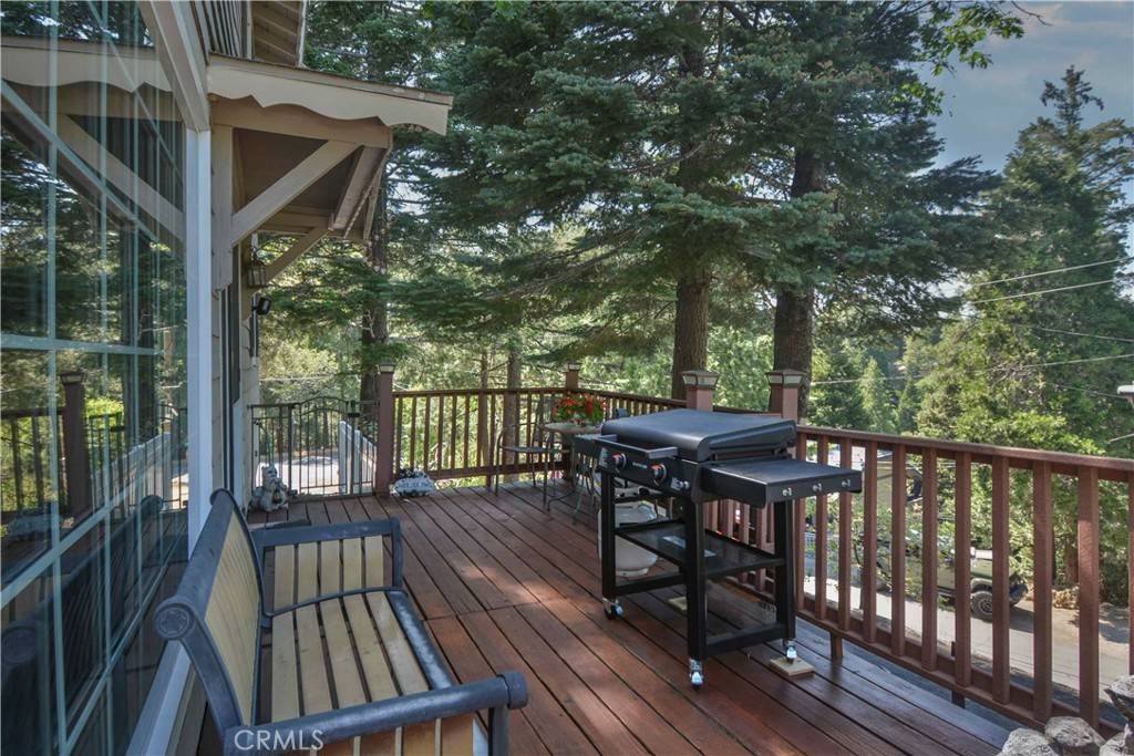 Crestline, CA 92325,24507 Geneva DR