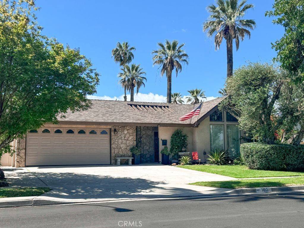 Corona, CA 92879,102 E Crestview ST