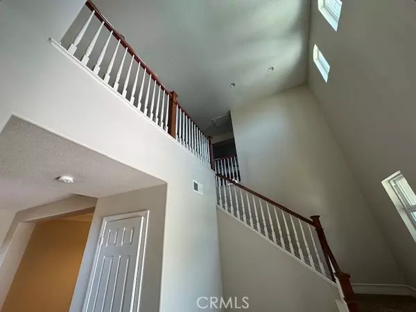 Riverside, CA 92509,16034 Skyridge DR