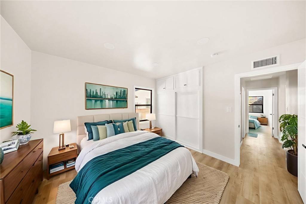 Van Nuys, CA 91405,7059 Cantaloupe AVE