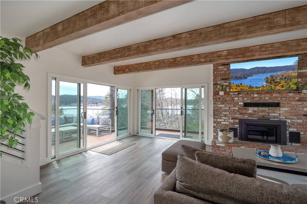 28744 Palisades DR, Lake Arrowhead, CA 92352