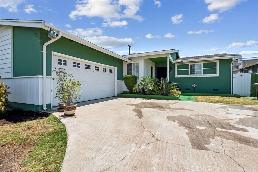 1908 W 134th PL, Gardena, CA 90249