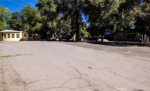 Banning, CA 92220,18670 Cryer DR