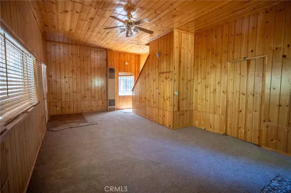 Running Springs, CA 92382,2462 Spring DR