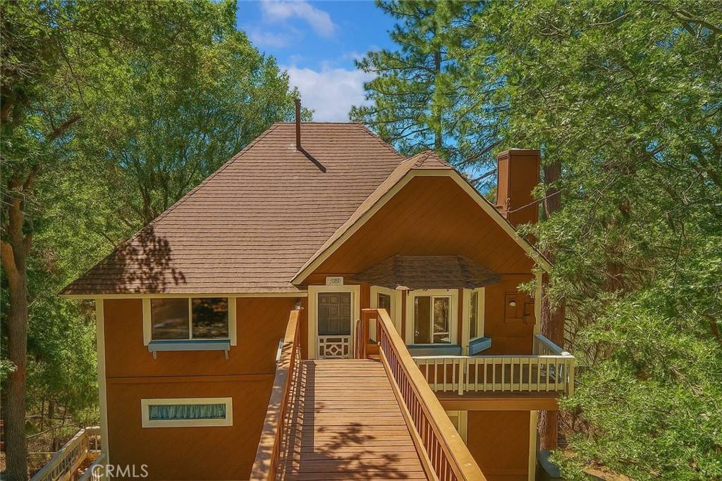 1358 Golden Rule LN, Lake Arrowhead, CA 92352