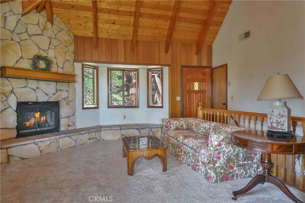 Lake Arrowhead, CA 92352,1358 Golden Rule LN