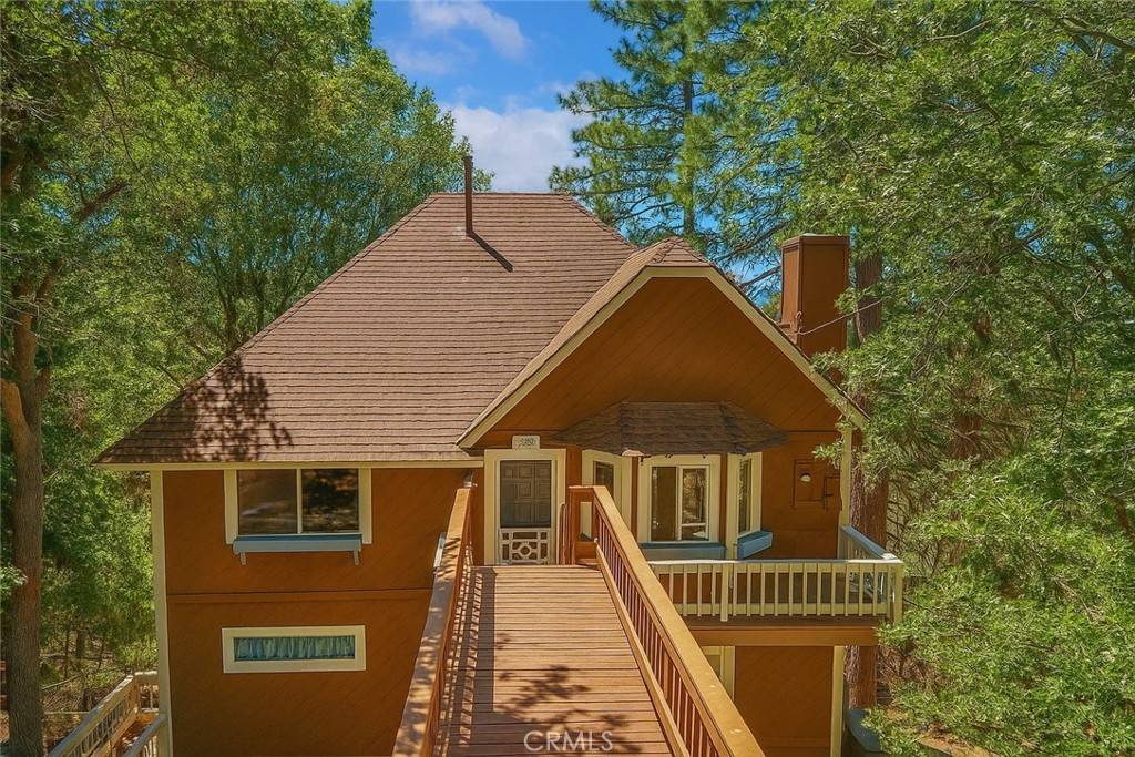 1358 Golden Rule LN, Lake Arrowhead, CA 92352