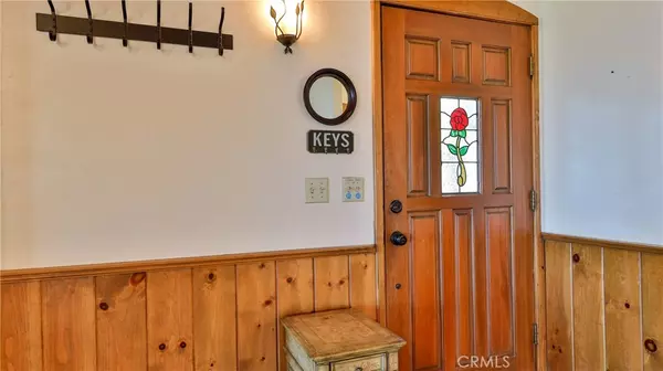 Crestline, CA 92325,24044 Skyland DR