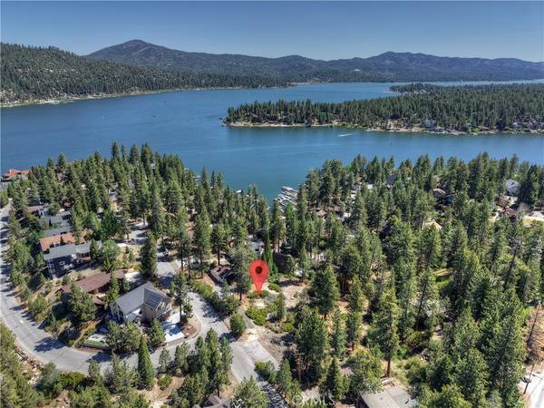 Big Bear Lake, CA 92315,38602 Talbot