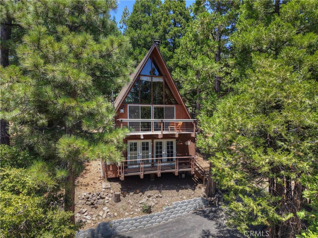 2410 Spring Oak DR, Running Springs, CA 92382