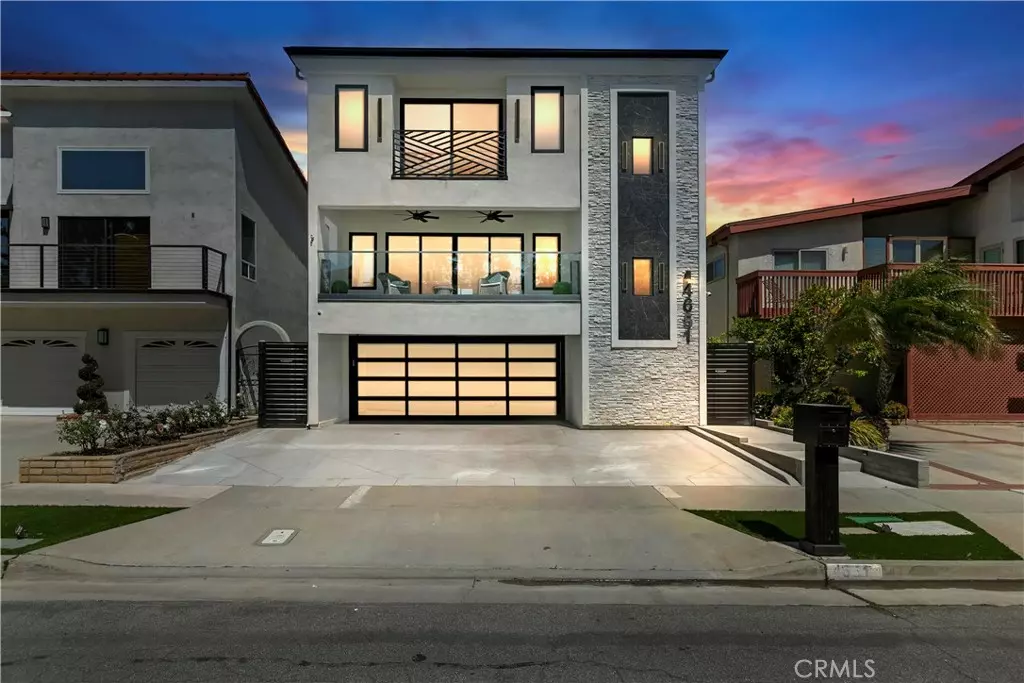 Huntington Beach, CA 92649,4651 Los Patos AVE