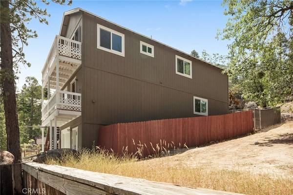Arrowbear, CA 92382,33159 Ridge RD