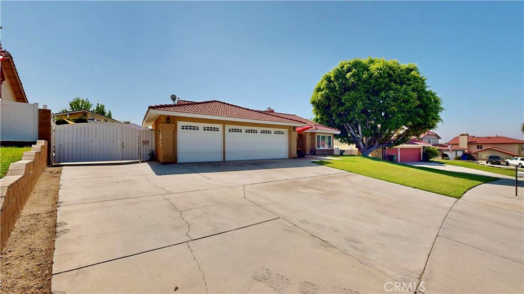 Highland, CA 92346,7413 Crimson DR