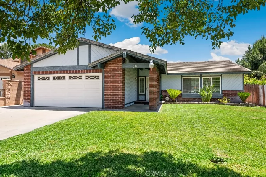 2549 Esperanza ST, San Bernardino, CA 92410