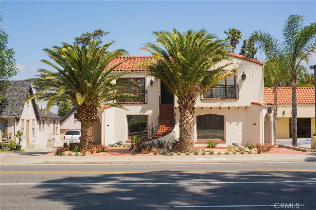 Corona, CA 92882,711 W 6th ST #3
