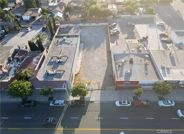 Fontana, CA 92335,8830 Sierra AVE