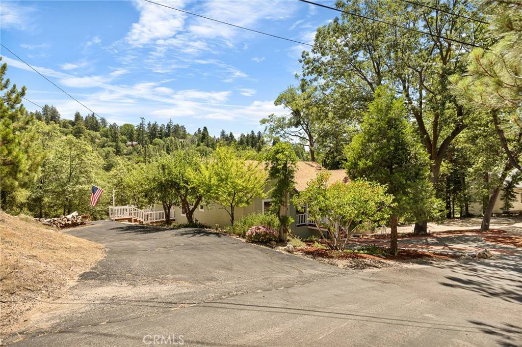 Running Springs, CA 92382,1 Sunny Slope
